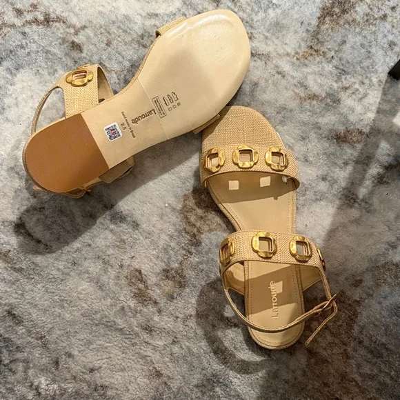Larroude Beige Sandals with Gold Accents NEW - Picture 2 of 4